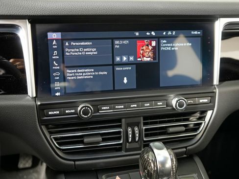 Certified 2021 Porsche Macan S AWD/4WD image 28
