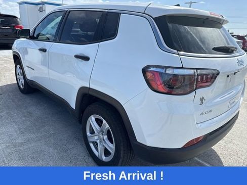 Used 2023 Jeep Compass Sport image 14