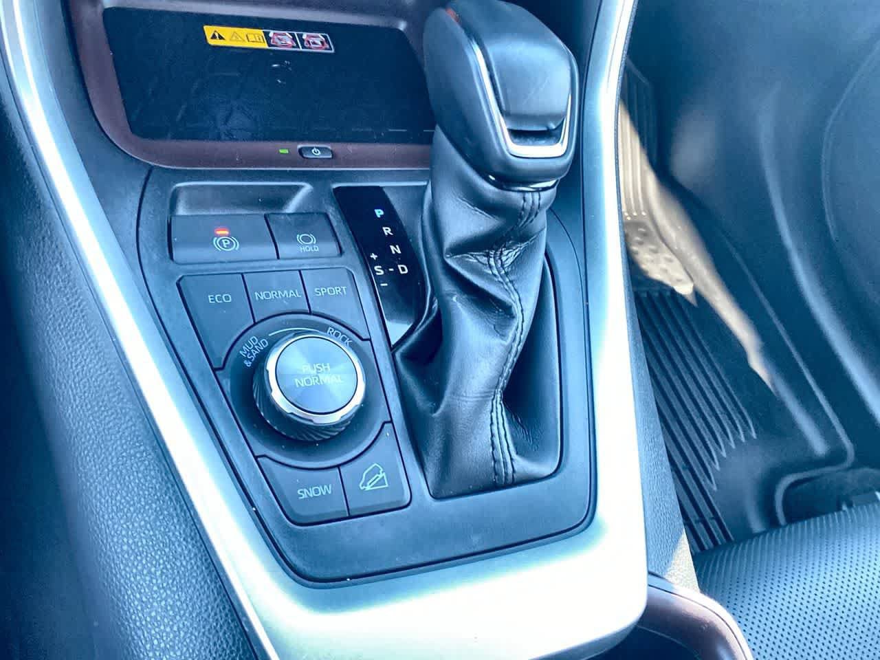 Certified 2022 Toyota RAV4 Limited AWD/4WD image 19