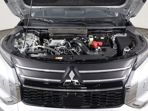 New 2026 Mitsubishi Outlander ES image 19