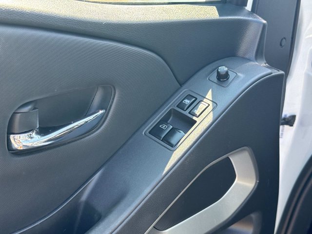 Used 2024 Nissan Frontier SV w/ Technology Package RWD image 27