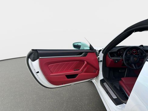 Used 2023 Porsche 911 Targa 4S AWD/4WD image 70