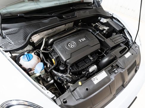 Used 2017 Volkswagen Beetle 1.8T SE image 25