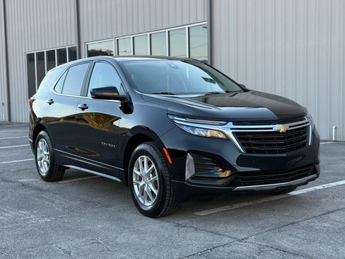 Used 2023 Chevrolet Equinox LT FWD image 3