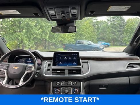 Used 2023 Chevrolet Suburban Premier AWD/4WD image 7