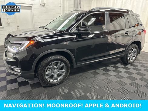 Used 2025 Honda Passport TrailSport image 1