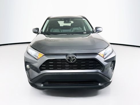 Used 2021 Toyota RAV4 XLE Premium FWD image 8