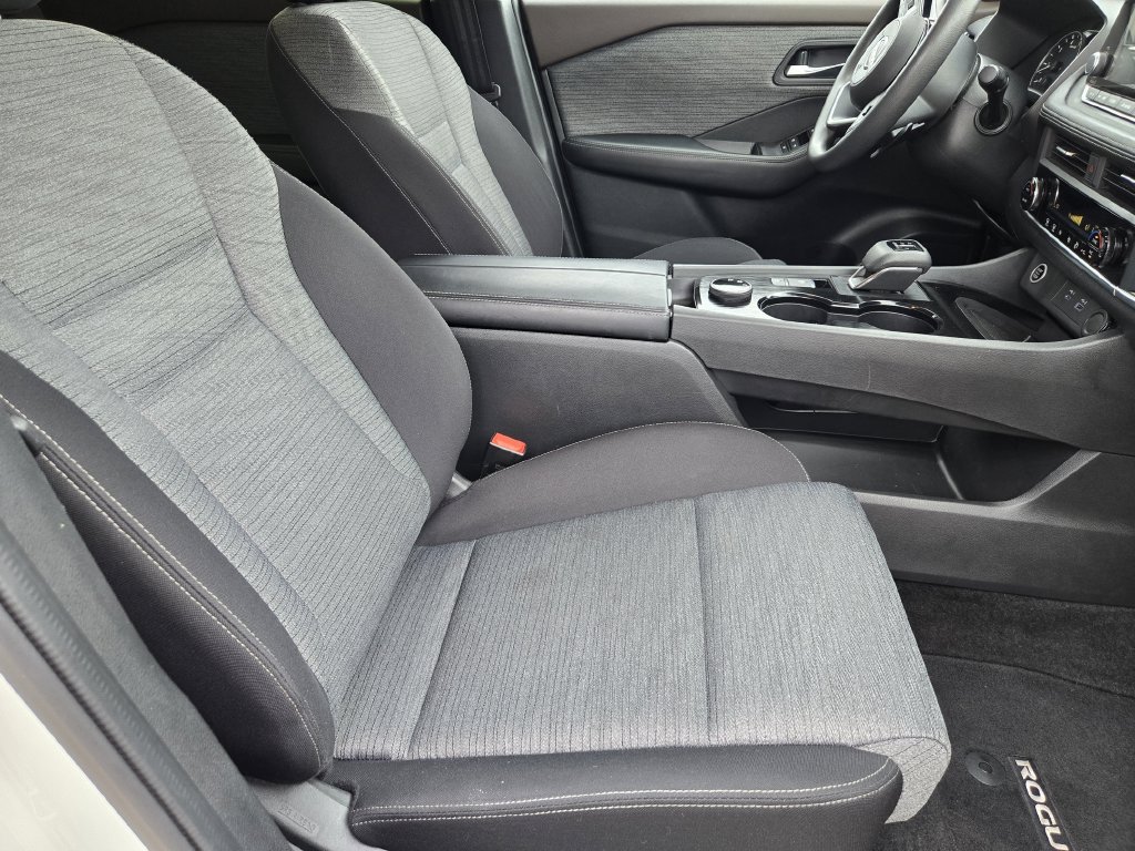 Used 2023 Nissan Rogue SV AWD/4WD image 11