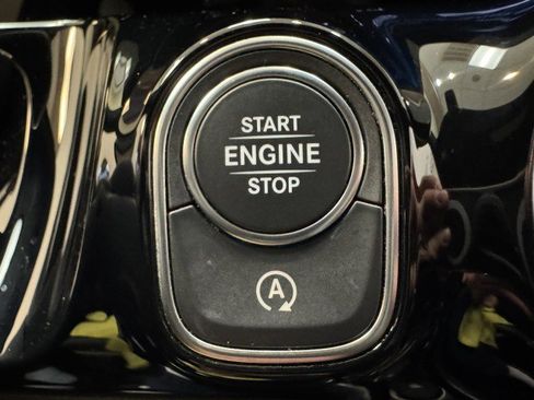 Certified 2022 Mercedes-Benz GLA 250 250 image 19