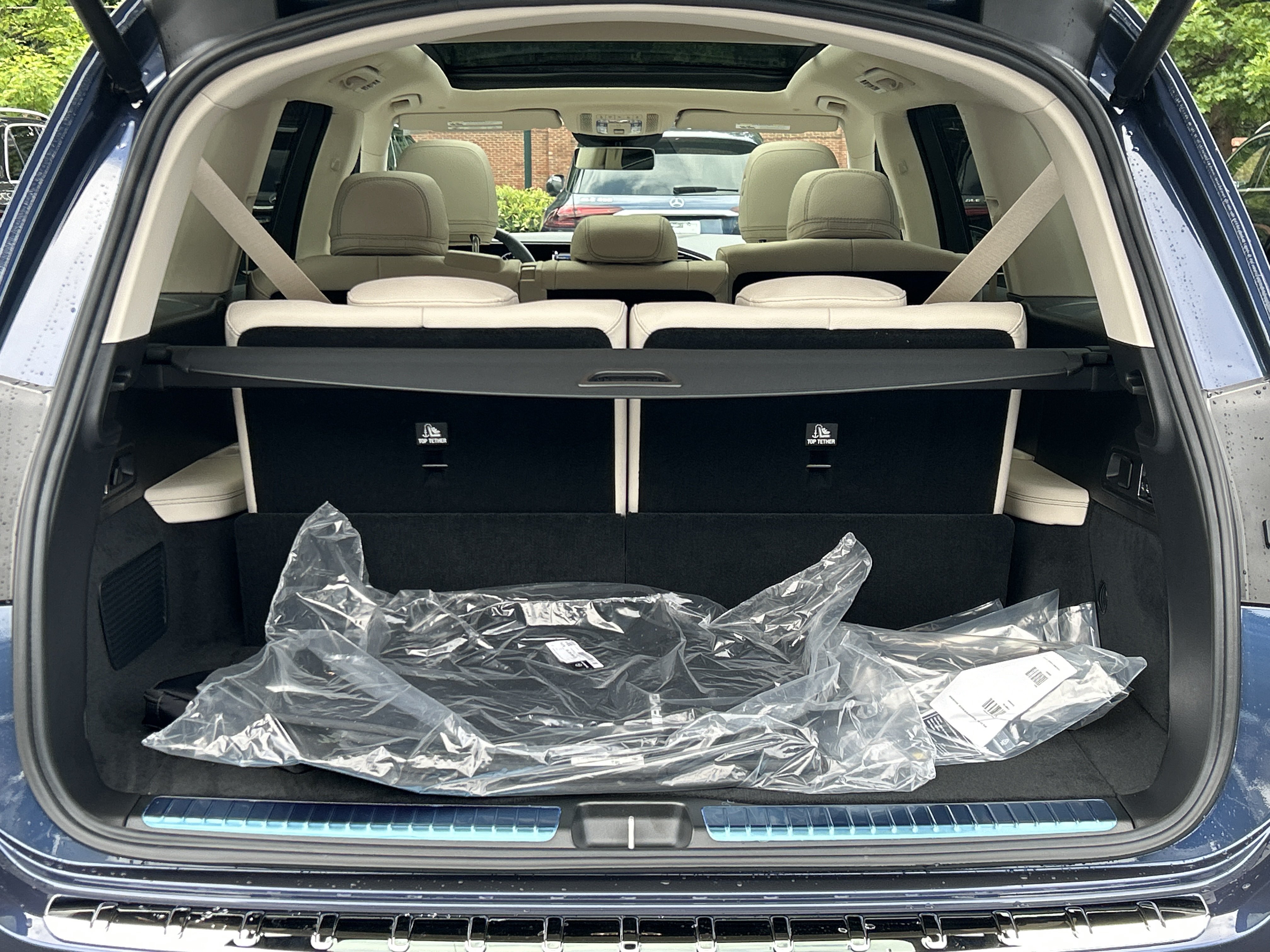 New 2026 Mercedes-Benz GLS 450 4MATIC image 9