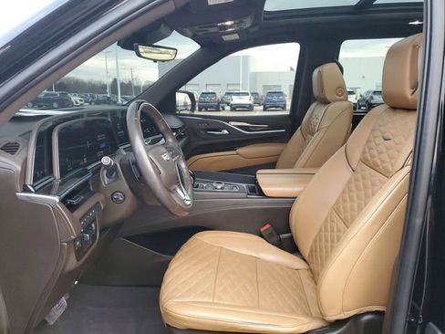 Used 2022 Cadillac Escalade Sport w/ LPO, Floor Liner Package image 5