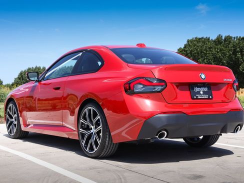 Certified 2024 BMW 230i 230i w/ Premium Package image 9