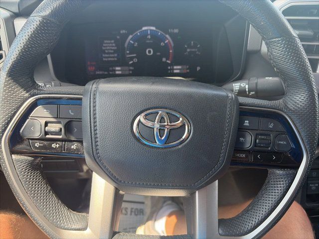 Used 2024 Toyota Tundra Limited AWD/4WD image 21