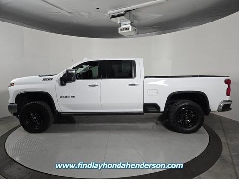 Used 2024 Chevrolet Silverado 2500 LTZ w/ LTZ Plus Package image 3