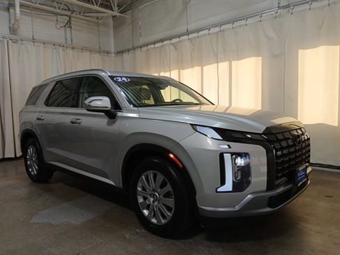 Used 2024 Hyundai Palisade SEL image 2
