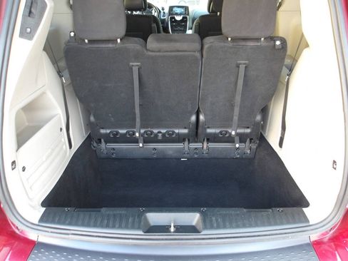 Used 2011 Chrysler Town & Country Touring FWD image 24