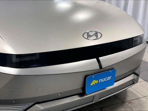 Used 2023 Hyundai Ioniq 5 Limited image 32