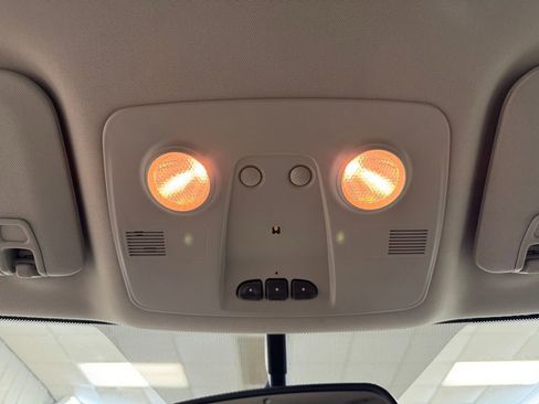 Used 2014 Buick Enclave Leather image 40