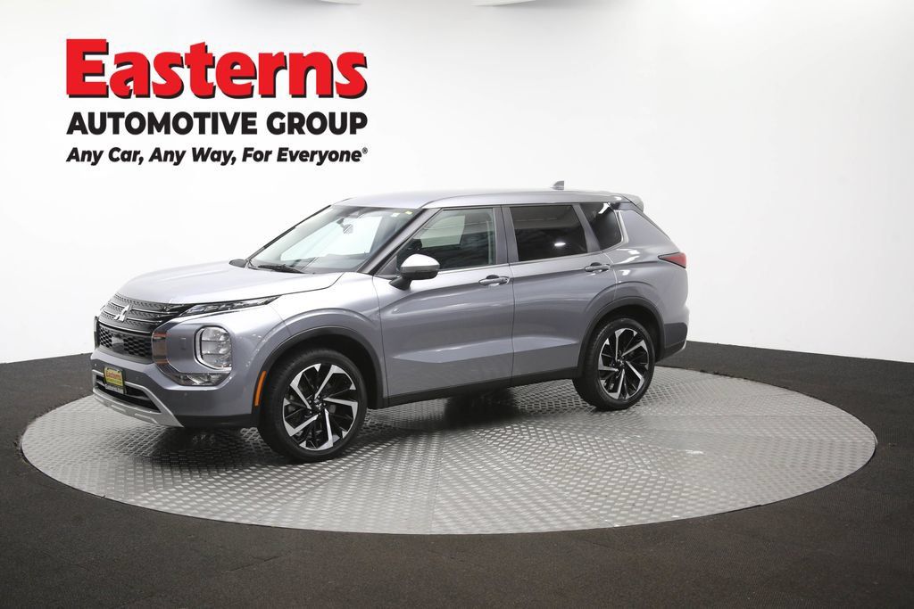 Used 2024 Mitsubishi Outlander SE AWD/4WD image 59