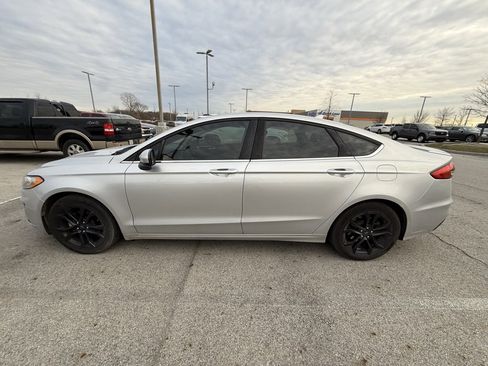 Used 2019 Ford Fusion SE w/ Equipment Group 151A image 6