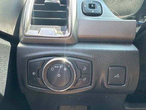 Used 2022 Ford Ranger XLT w/ Equipment Group 302A High AWD/4WD image 11