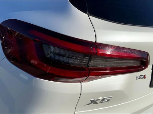 Used 2023 BMW X5 xDrive40i w/ M Sport Package image 27