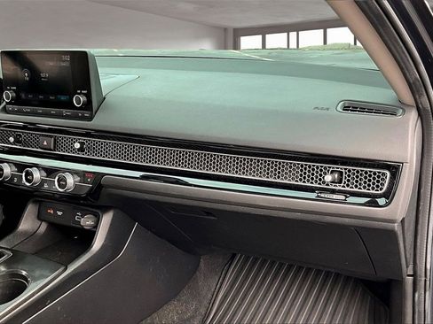 Used 2024 Honda Civic EX image 16