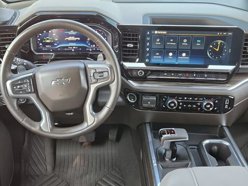 Used 2025 Chevrolet Silverado 1500 LT Trail Boss AWD/4WD image 24