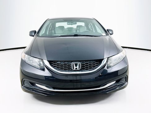 Used 2013 Honda Civic LX image 2