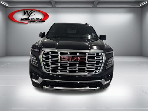 New 2026 GMC Yukon XL Denali w/ LPO, Floor Liner Package RWD image 2