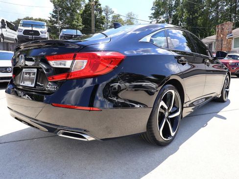 Used 2019 Honda Accord Sport image 7