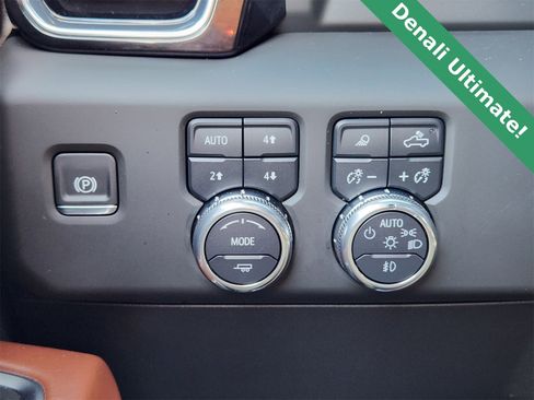 Used 2025 GMC Sierra 1500 Denali Ultimate image 24
