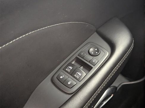 Used 2018 Dodge Challenger SXT Plus image 14