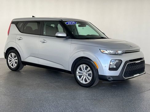 Used 2020 Kia Soul LX image 9