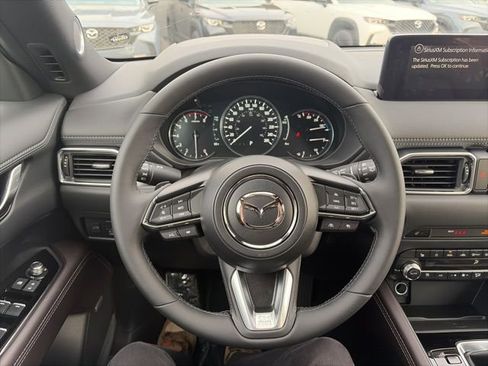 New 2025 MAZDA CX-5 Signature image 24