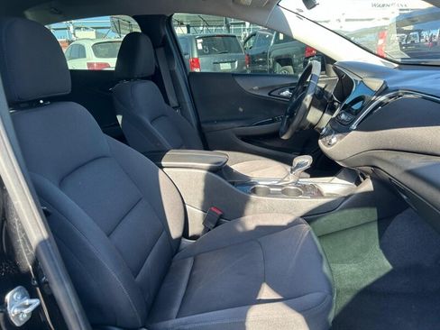 Used 2021 Chevrolet Malibu LT FWD image 23