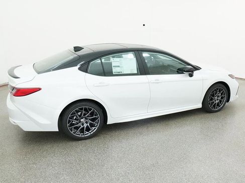 Used 2025 Toyota Camry XSE image 24