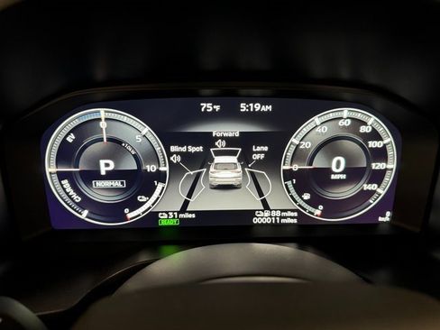 Used 2024 Mitsubishi Outlander Ralliart image 12