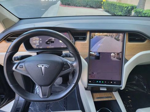 Used 2018 Tesla Model X 100D AWD/4WD image 23