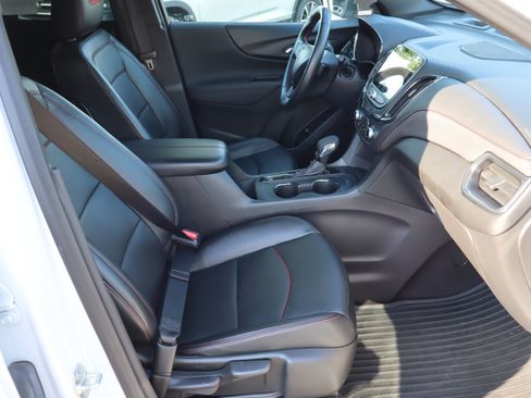 Used 2024 Chevrolet Equinox RS w/ RS Leather Package AWD/4WD image 37