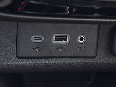Used 2023 Buick Encore GX Select FWD image 20