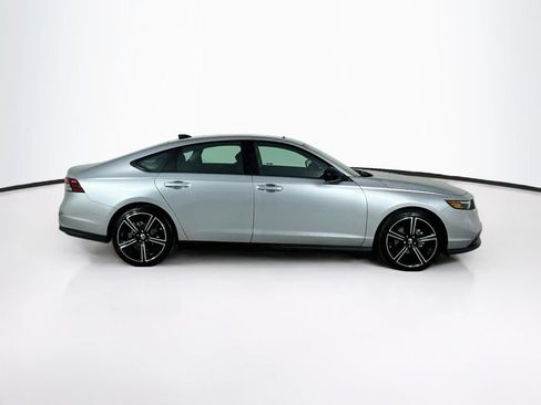 Used 2026 Honda Accord SE image 8