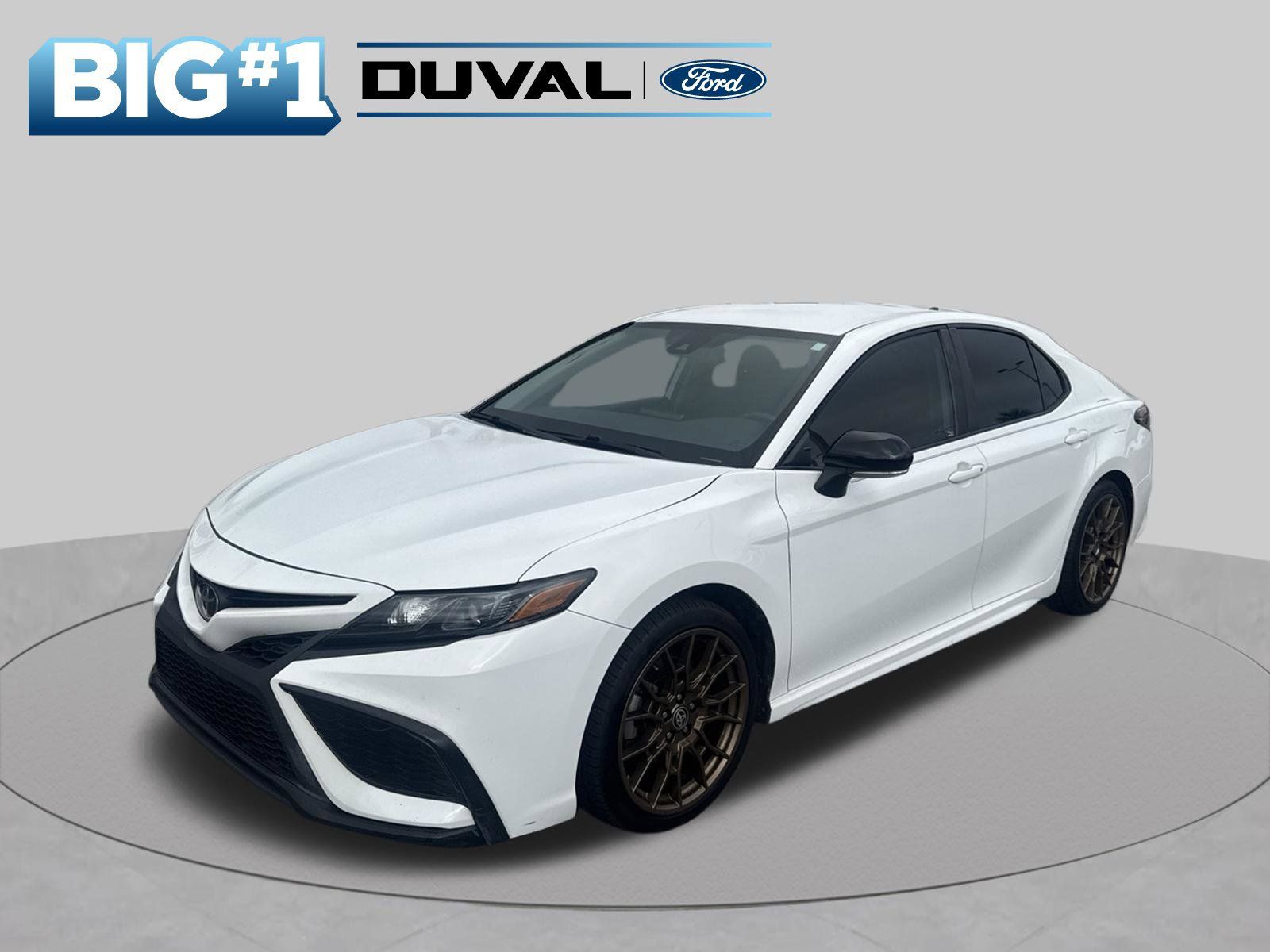 Used 2023 Toyota Camry SE w/ Convenience Package AWD/4WD image 3