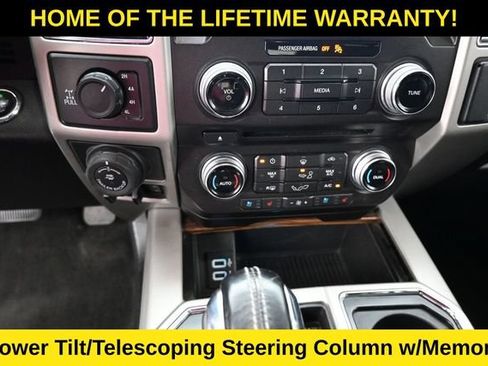 Used 2018 Ford F150 Lariat w/ Equipment Group 502A Luxury AWD/4WD image 33