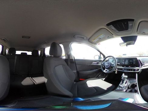 Used 2024 Kia Sportage LX image 40