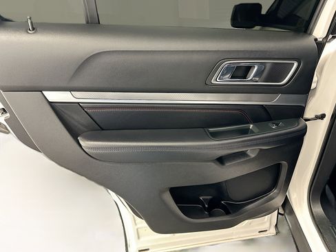 Used 2018 Ford Explorer Sport w/ Equipment Group 401A image 28