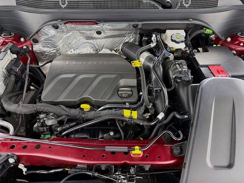 Used 2025 Chevrolet Trax LT w/ LT Convenience Package image 27