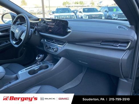 New 2026 Buick Envista Sport Touring w/ Convenience I Package FWD image 32