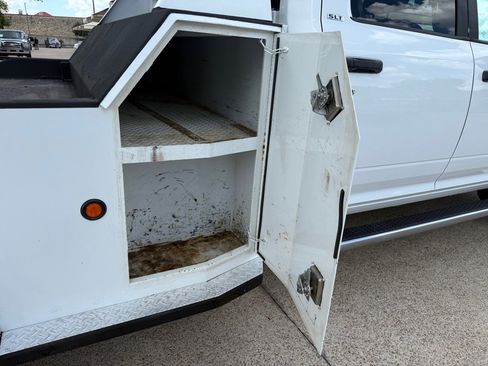 Used 2015 RAM 4500 SLT w/ Quick Order Package 29G SLT image 9