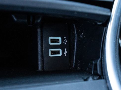 Used 2018 Ford Edge Titanium w/ Equipment Group 302A image 33